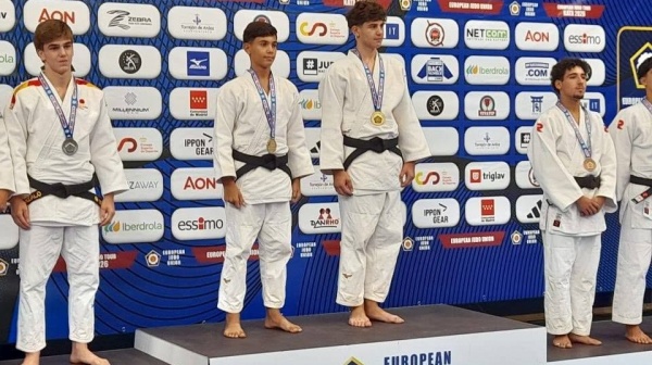 Une médaille internationnale en kata cadets pour le Fos judo-jujitsu